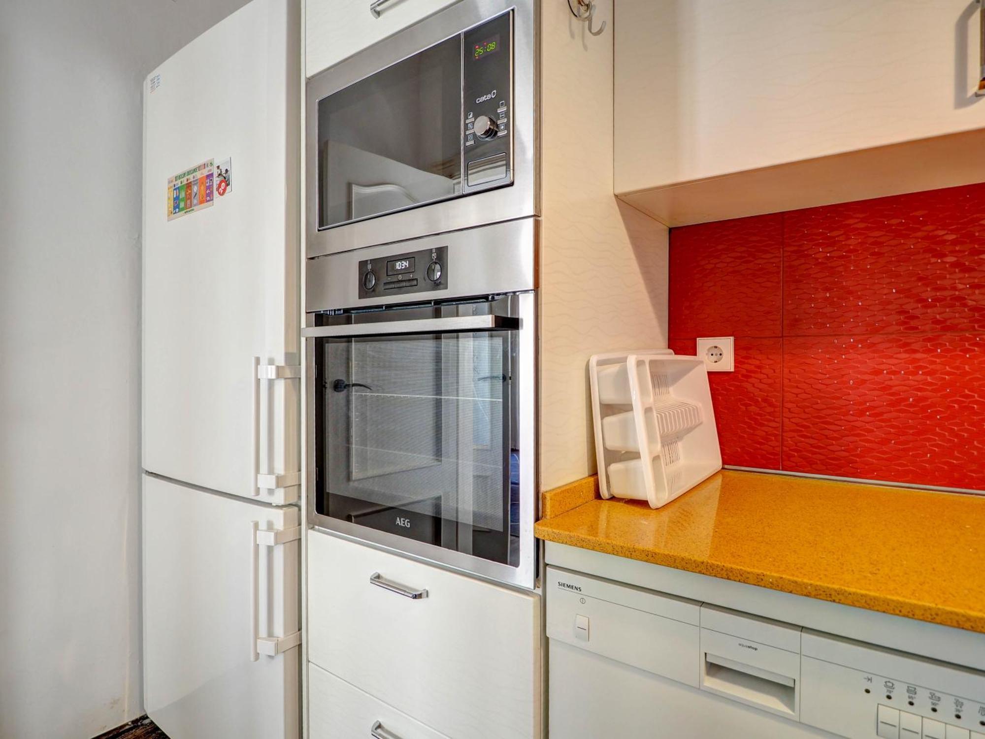 The Lilium Apartment By Hello Homes 시체스 외부 사진