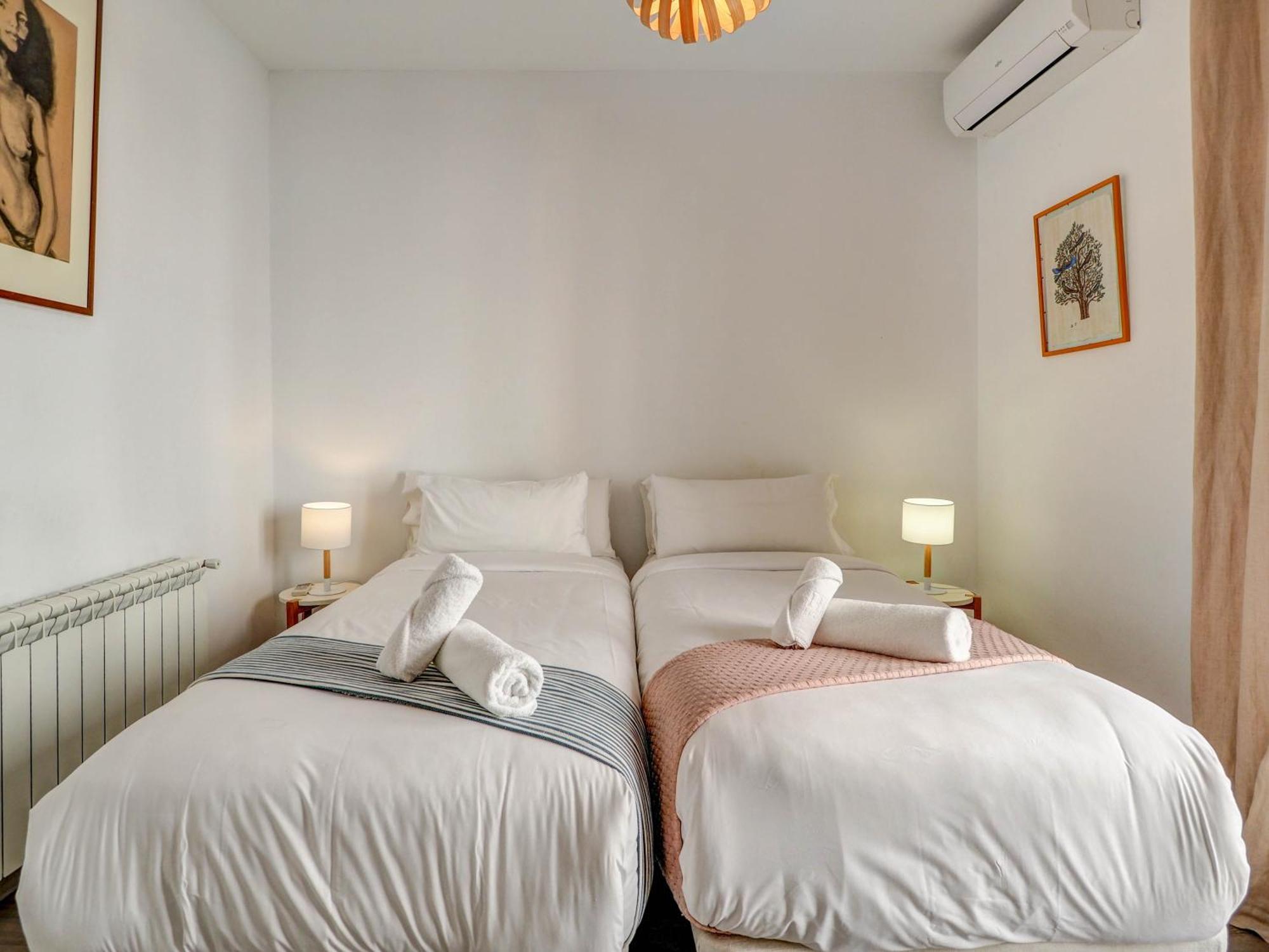 The Lilium Apartment By Hello Homes 시체스 외부 사진