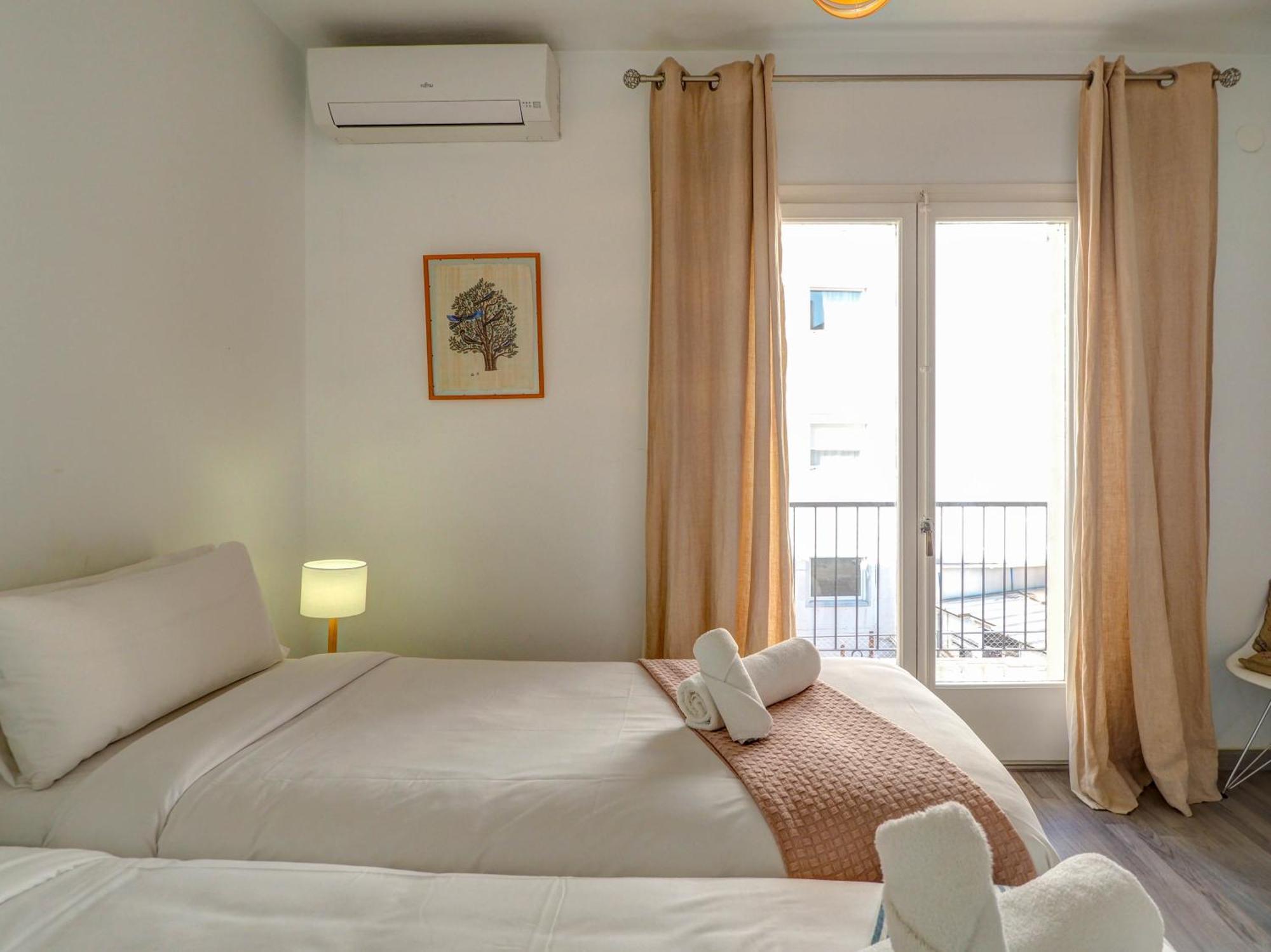 The Lilium Apartment By Hello Homes 시체스 외부 사진